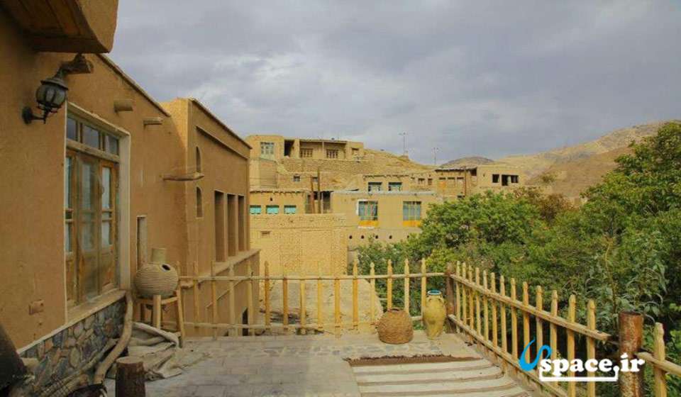 اقامتگاه بوم گردی آویلا-برزک-استان اصفهان